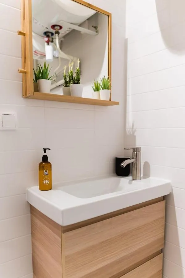Cozy Quiet And Bright Studio - Part Dieu Лион